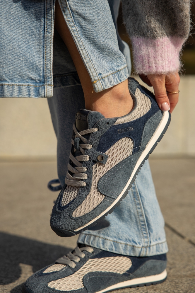 Sneakersy  skórzane  damskie BIG STAR TT274679